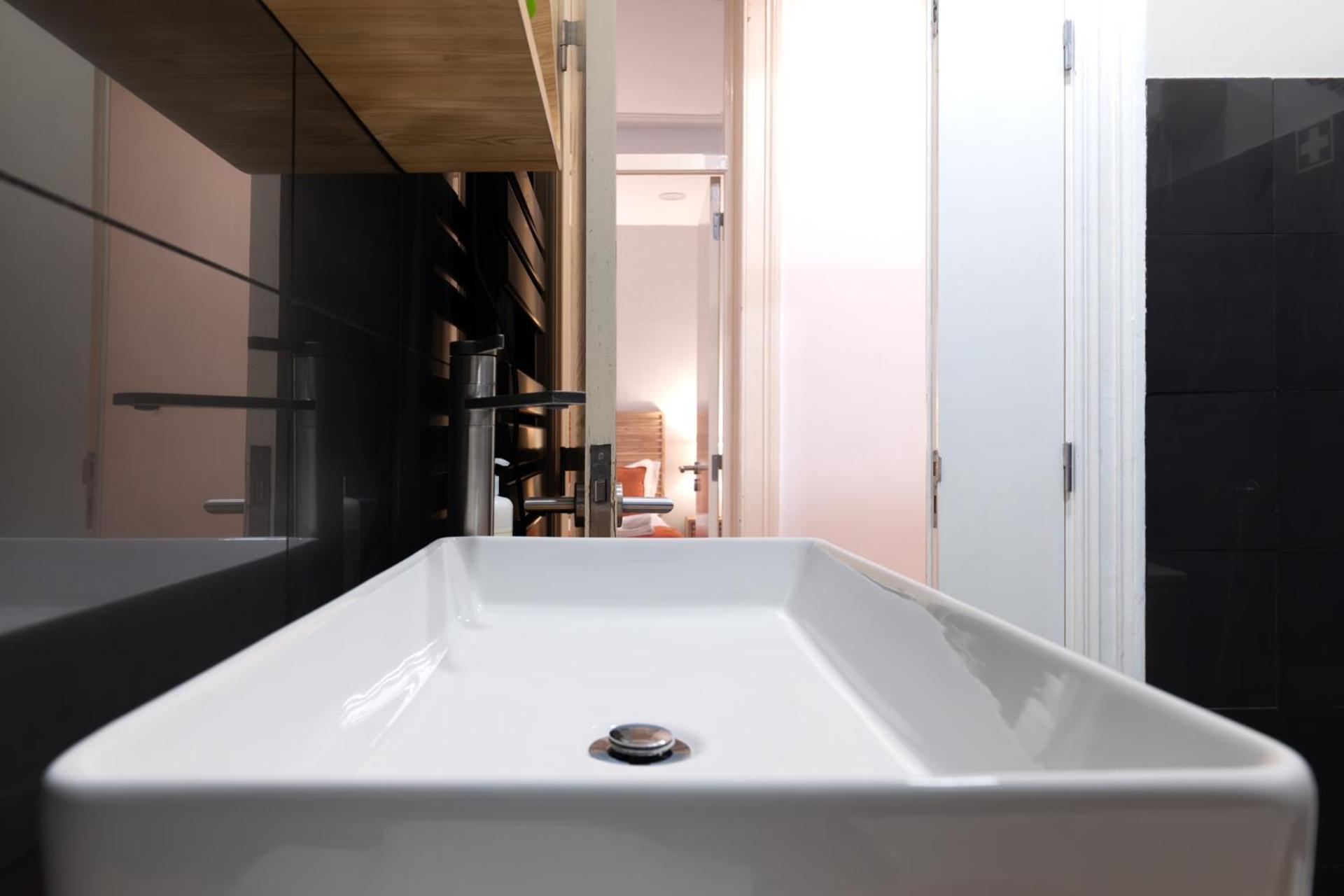 Beautiful Apartment In Bairro Alto - Quite ลิสบอน ภายนอก รูปภาพ
